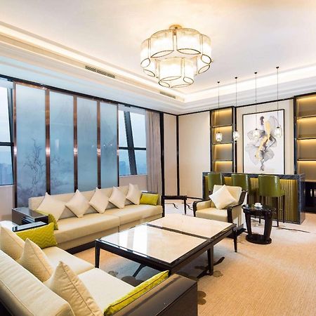 Howard Johnson Plaza Ningbo Bagian luar foto