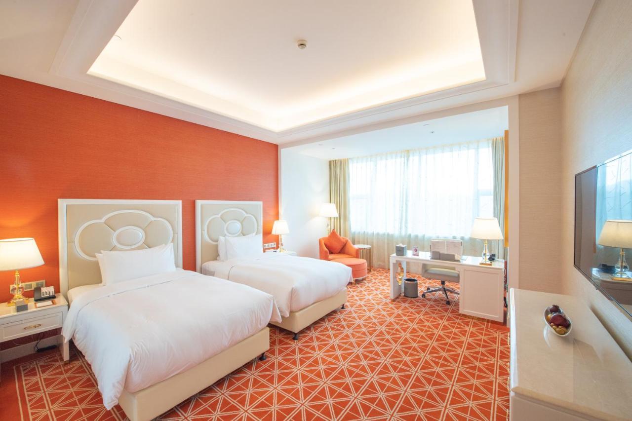 Howard Johnson Plaza Ningbo Bagian luar foto