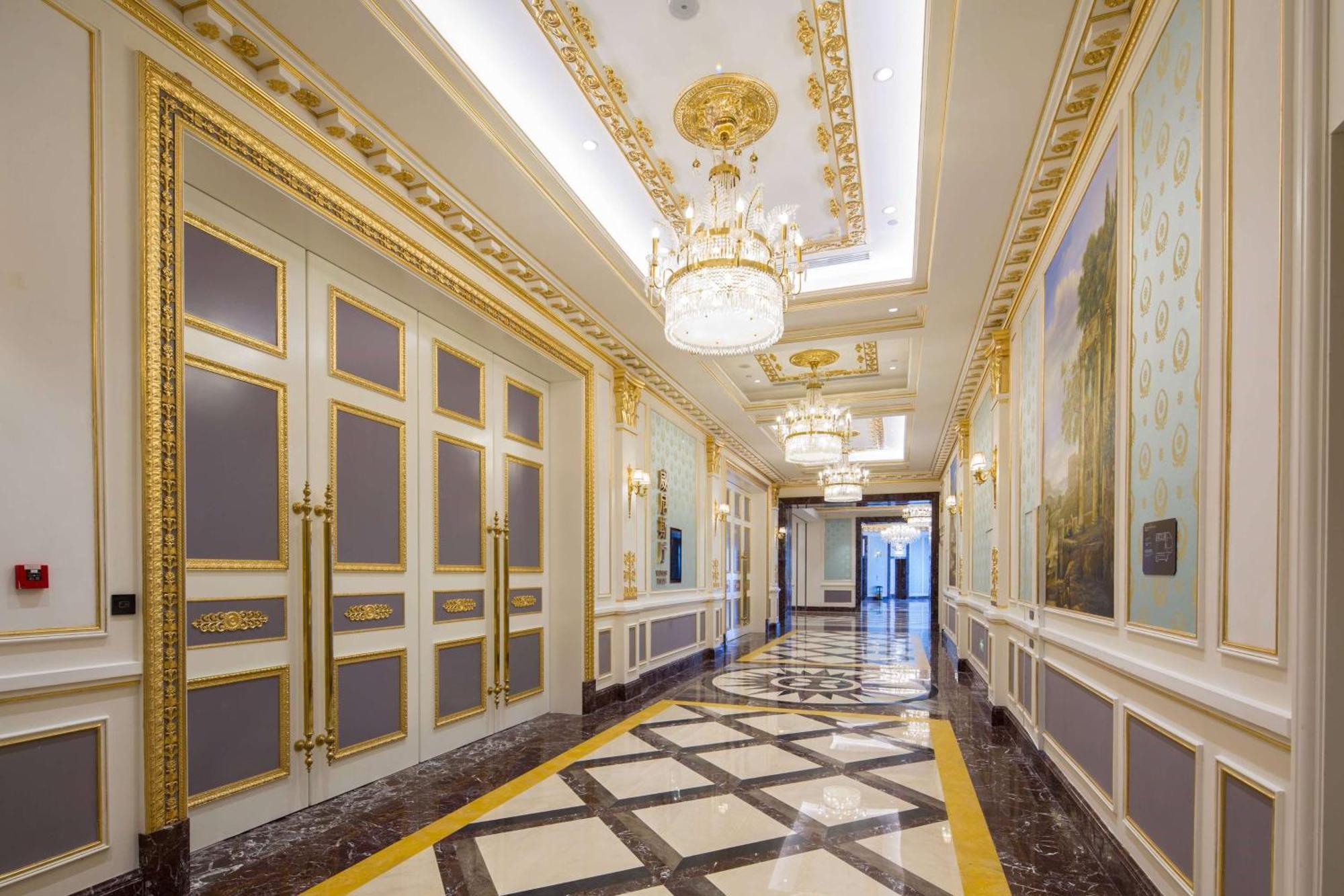 Howard Johnson Plaza Ningbo Bagian luar foto